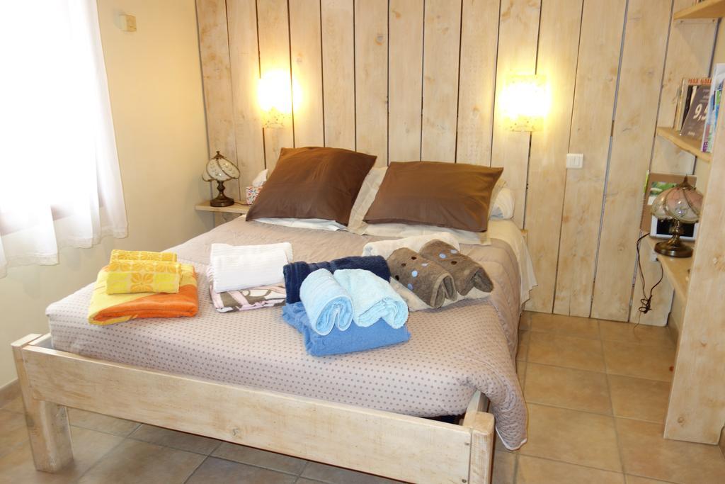 Gite La Paillote Montauroux Room photo